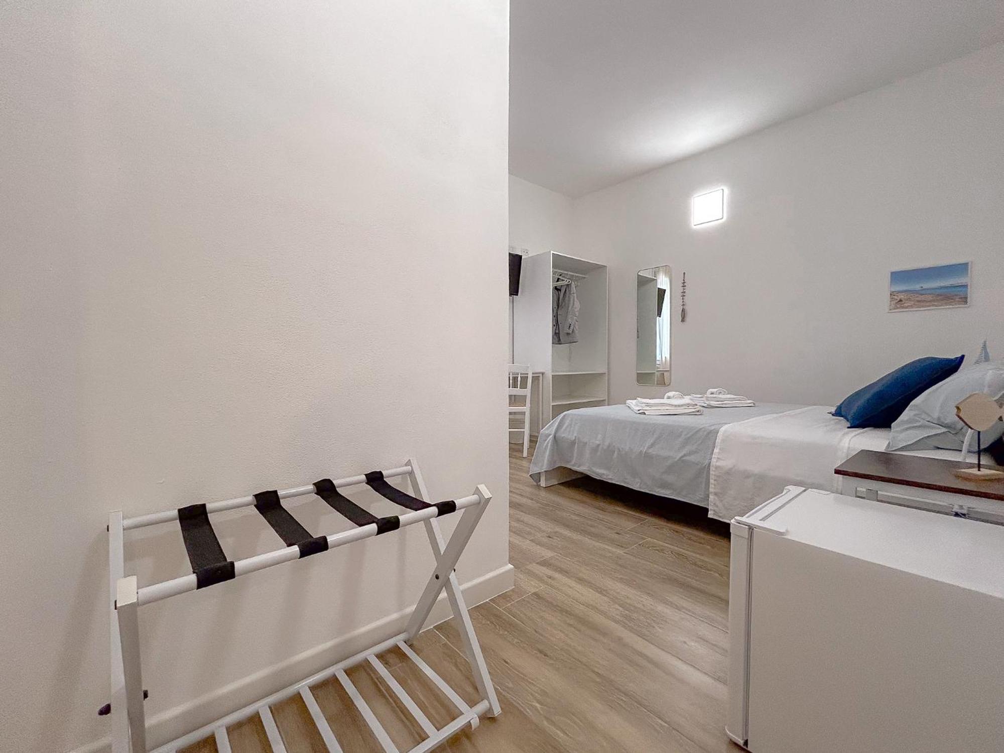 La Marina - Rooms In Stintino Exterior photo