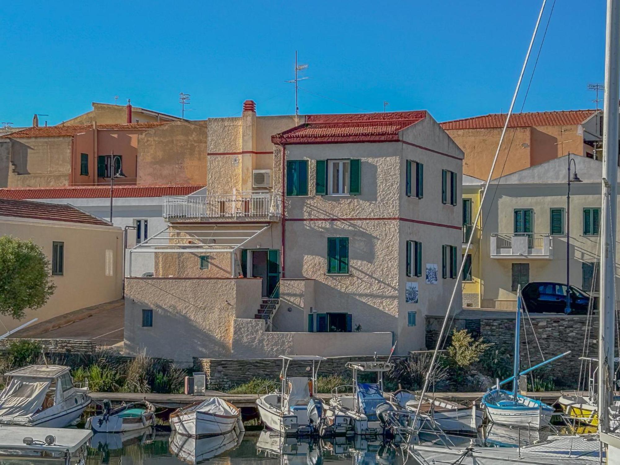 La Marina - Rooms In Stintino Exterior photo